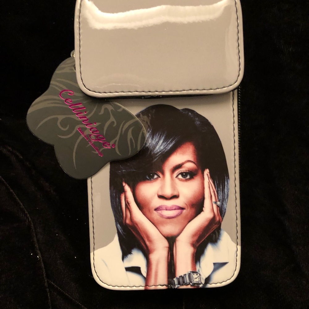 Michelle Obama clutch; Unique smoke free home. Holds iPhone money, credit cards.